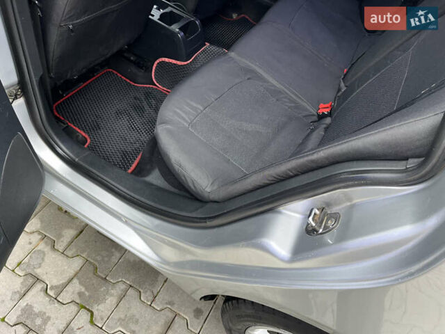 Сірий Шкода Октавія, об'ємом двигуна 1.6 л та пробігом 240 тис. км за 5850 $, фото 19 на Automoto.ua