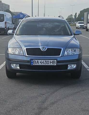 Серый Шкода Октавия, объемом двигателя 1.6 л и пробегом 210 тыс. км за 5600 $, фото 1 на Automoto.ua