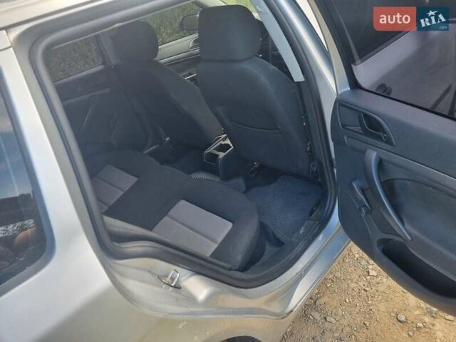Сірий Шкода Октавія, об'ємом двигуна 1.6 л та пробігом 390 тис. км за 4444 $, фото 12 на Automoto.ua