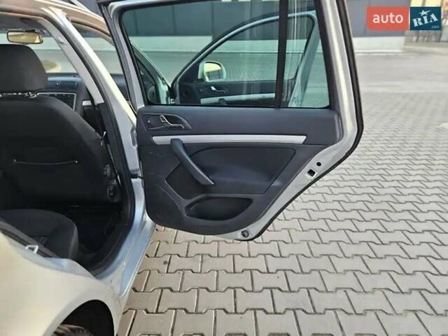Серый Шкода Октавия, объемом двигателя 1.8 л и пробегом 200 тыс. км за 9100 $, фото 71 на Automoto.ua