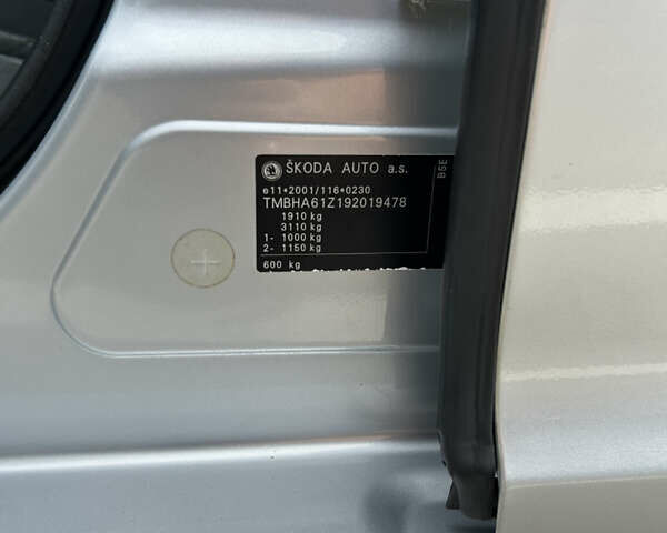 Серый Шкода Октавия, объемом двигателя 1.6 л и пробегом 200 тыс. км за 7800 $, фото 8 на Automoto.ua