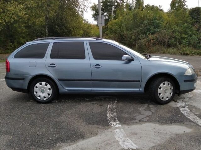 Серый Шкода Октавия, объемом двигателя 1.6 л и пробегом 246 тыс. км за 5950 $, фото 2 на Automoto.ua