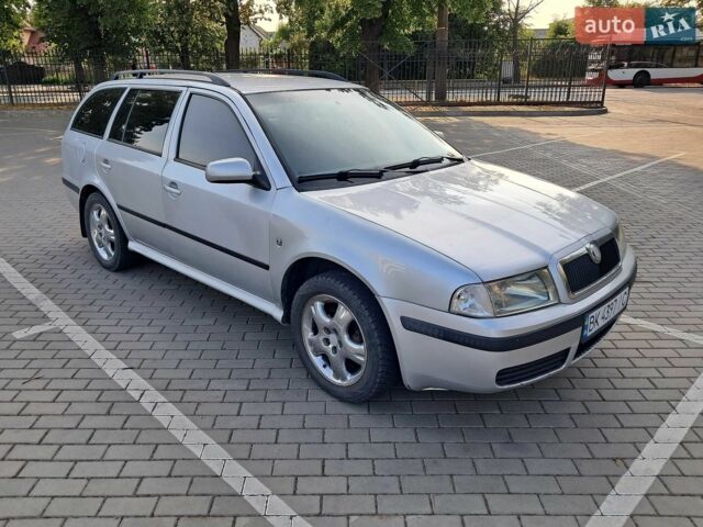 Сірий Шкода Октавія, об'ємом двигуна 1.6 л та пробігом 240 тис. км за 4957 $, фото 1 на Automoto.ua