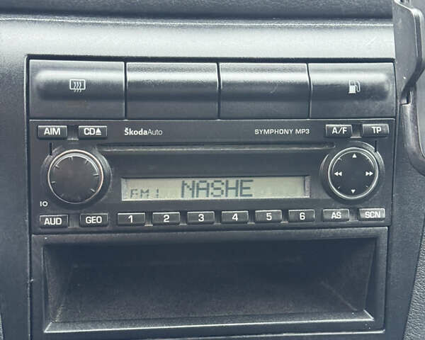 Серый Шкода Октавия, объемом двигателя 1.6 л и пробегом 218 тыс. км за 6000 $, фото 25 на Automoto.ua