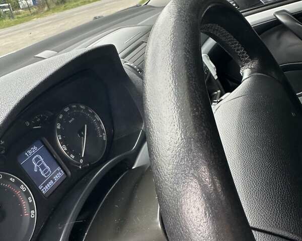 Сірий Шкода Октавія, об'ємом двигуна 1.97 л та пробігом 239 тис. км за 7000 $, фото 8 на Automoto.ua