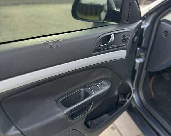 Серый Шкода Октавия, объемом двигателя 1.6 л и пробегом 249 тыс. км за 5999 $, фото 20 на Automoto.ua