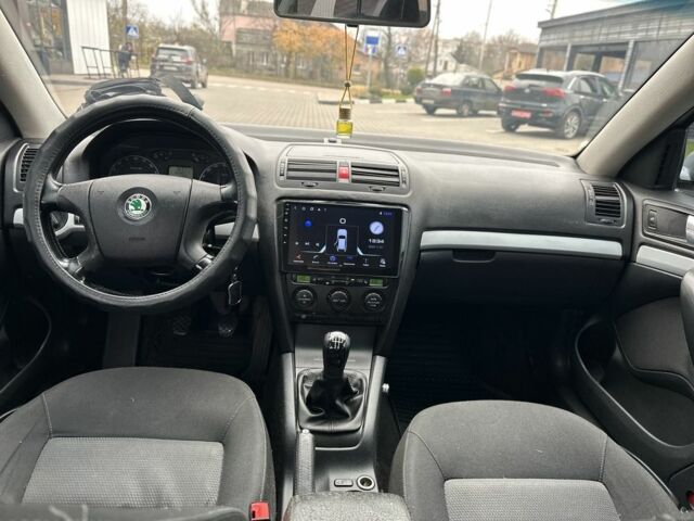 Серый Шкода Октавия, объемом двигателя 1.9 л и пробегом 270 тыс. км за 5300 $, фото 14 на Automoto.ua