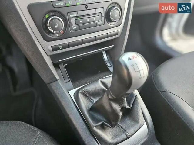 Серый Шкода Октавия, объемом двигателя 1.8 л и пробегом 200 тыс. км за 9100 $, фото 51 на Automoto.ua