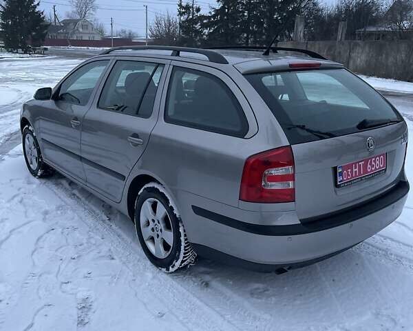 Серый Шкода Октавия, объемом двигателя 1.6 л и пробегом 240 тыс. км за 6700 $, фото 4 на Automoto.ua