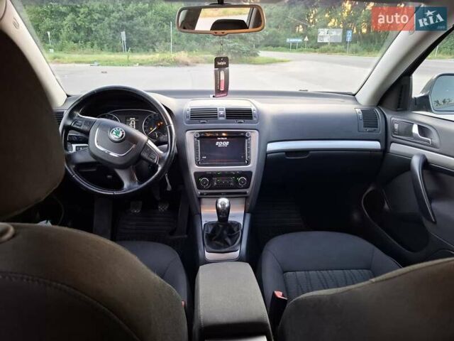 Сірий Шкода Октавія, об'ємом двигуна 1.8 л та пробігом 212 тис. км за 8600 $, фото 7 на Automoto.ua