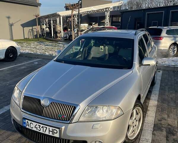 Серый Шкода Октавия, объемом двигателя 1.97 л и пробегом 302 тыс. км за 6300 $, фото 2 на Automoto.ua