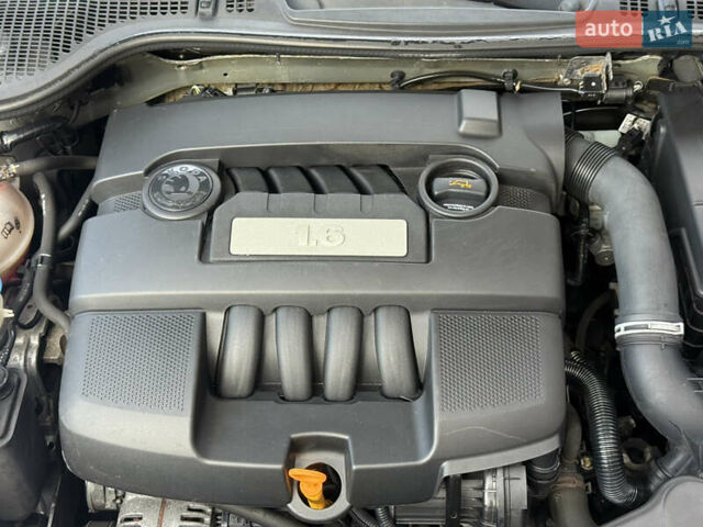 Сірий Шкода Октавія, об'ємом двигуна 1.6 л та пробігом 214 тис. км за 6950 $, фото 4 на Automoto.ua