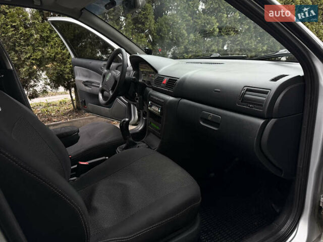 Сірий Шкода Октавія, об'ємом двигуна 1.9 л та пробігом 370 тис. км за 4300 $, фото 18 на Automoto.ua