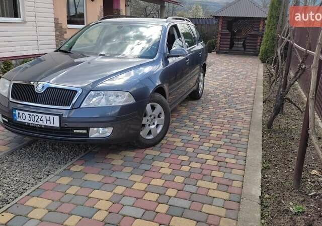 Серый Шкода Октавия, объемом двигателя 1.9 л и пробегом 370 тыс. км за 6299 $, фото 1 на Automoto.ua
