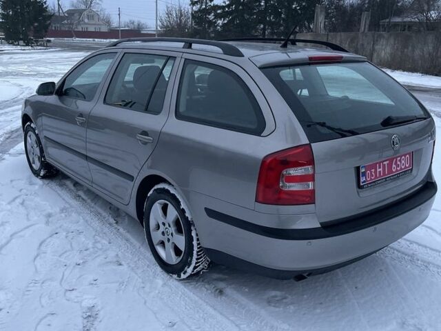 Серый Шкода Октавия, объемом двигателя 1.6 л и пробегом 240 тыс. км за 6700 $, фото 3 на Automoto.ua