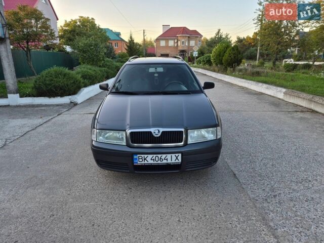 Серый Шкода Октавия, объемом двигателя 1.6 л и пробегом 311 тыс. км за 4250 $, фото 17 на Automoto.ua