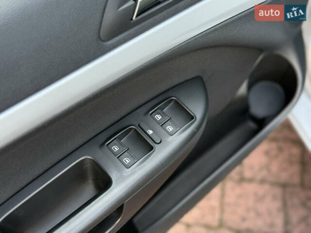 Сірий Шкода Октавія, об'ємом двигуна 1.6 л та пробігом 214 тис. км за 6950 $, фото 38 на Automoto.ua