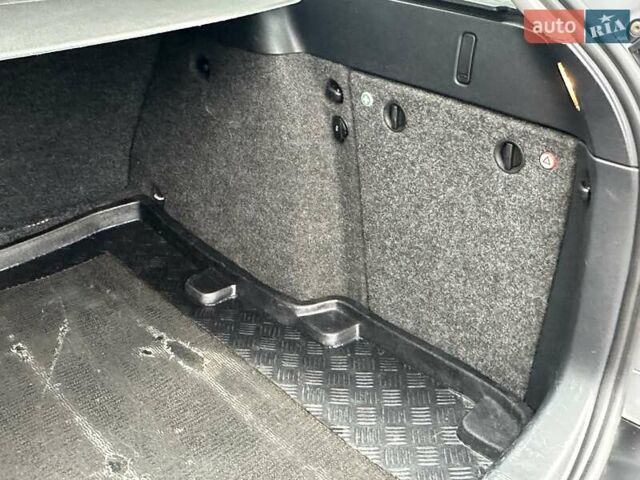 Сірий Шкода Октавія, об'ємом двигуна 2 л та пробігом 192 тис. км за 7199 $, фото 41 на Automoto.ua