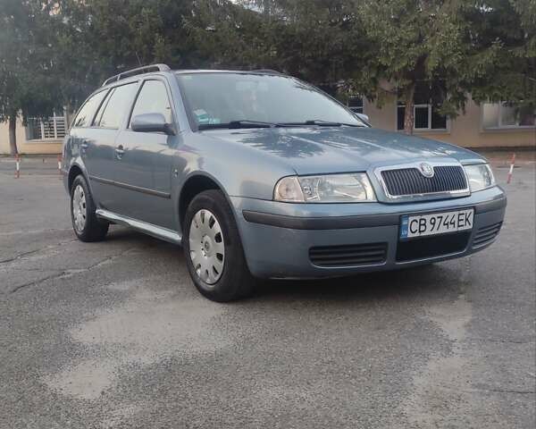 Серый Шкода Октавия, объемом двигателя 1.6 л и пробегом 238 тыс. км за 6450 $, фото 2 на Automoto.ua