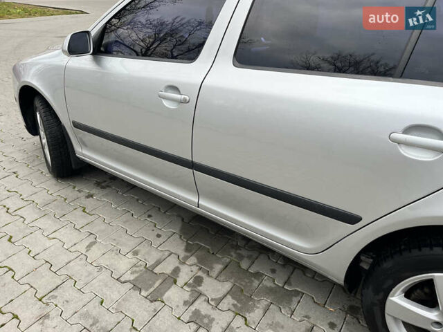 Сірий Шкода Октавія, об'ємом двигуна 1.6 л та пробігом 240 тис. км за 5850 $, фото 9 на Automoto.ua
