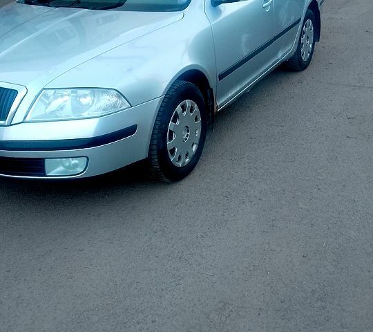 Серый Шкода Октавия, объемом двигателя 1.6 л и пробегом 520 тыс. км за 4500 $, фото 1 на Automoto.ua