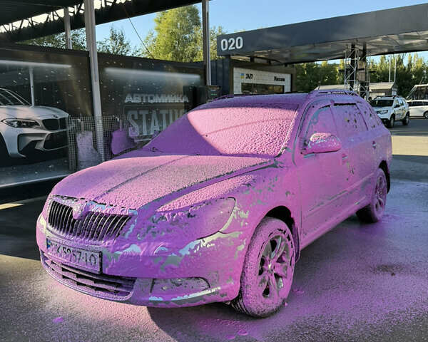Серый Шкода Октавия, объемом двигателя 1.97 л и пробегом 280 тыс. км за 9900 $, фото 1 на Automoto.ua