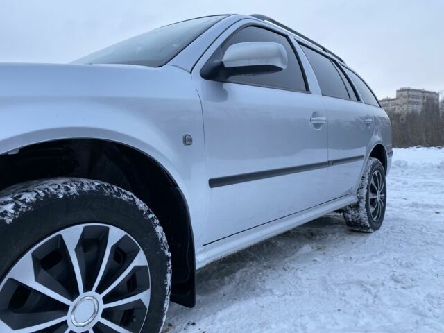 Серый Шкода Октавия, объемом двигателя 1.6 л и пробегом 251 тыс. км за 5300 $, фото 3 на Automoto.ua