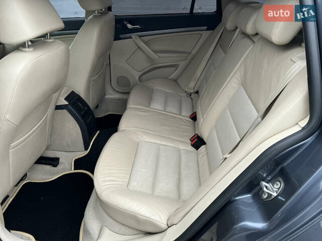 Сірий Шкода Октавія, об'ємом двигуна 1.6 л та пробігом 231 тис. км за 8250 $, фото 13 на Automoto.ua