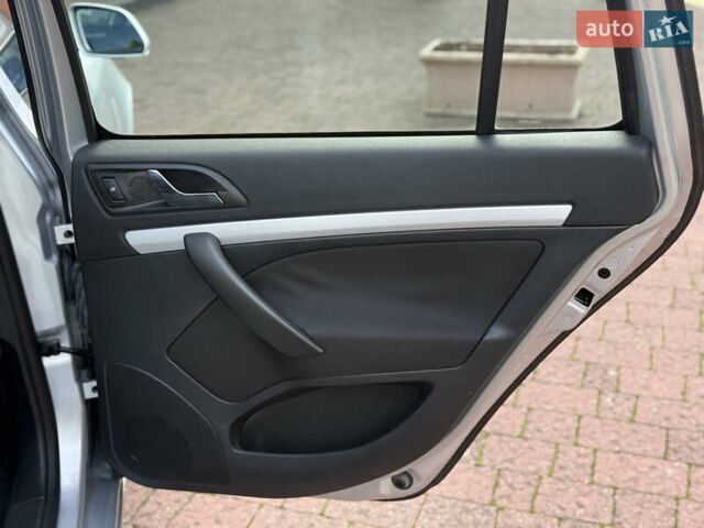 Сірий Шкода Октавія, об'ємом двигуна 1.6 л та пробігом 214 тис. км за 6950 $, фото 61 на Automoto.ua