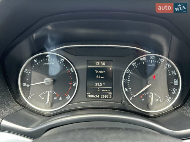 Серый Шкода Октавия, объемом двигателя 1.6 л и пробегом 200 тыс. км за 7800 $, фото 42 на Automoto.ua