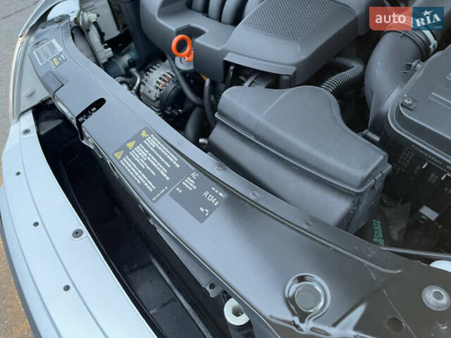 Серый Шкода Октавия, объемом двигателя 1.6 л и пробегом 39 тыс. км за 10150 $, фото 79 на Automoto.ua