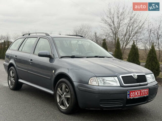 Серый Шкода Октавия, объемом двигателя 1.6 л и пробегом 218 тыс. км за 6000 $, фото 2 на Automoto.ua