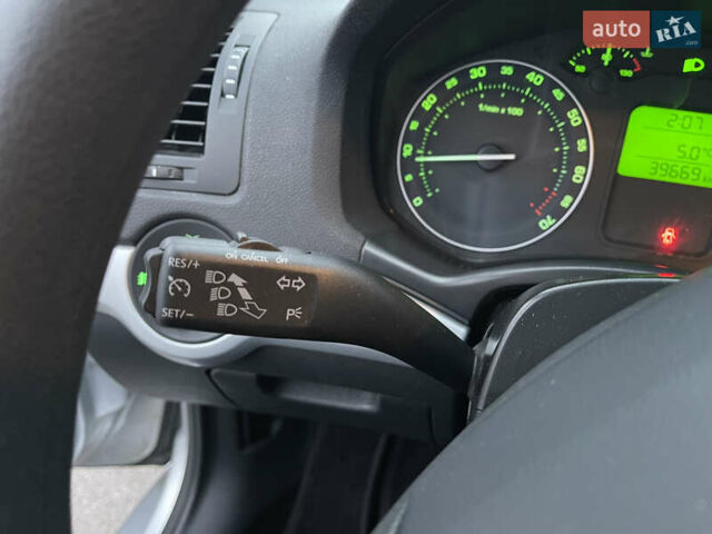 Серый Шкода Октавия, объемом двигателя 1.6 л и пробегом 39 тыс. км за 10150 $, фото 58 на Automoto.ua