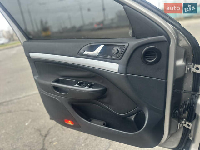 Серый Шкода Октавия, объемом двигателя 1.9 л и пробегом 287 тыс. км за 9000 $, фото 14 на Automoto.ua