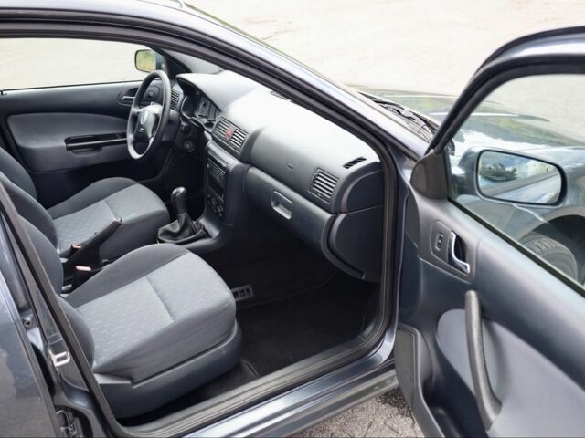 Серый Шкода Октавия, объемом двигателя 1.6 л и пробегом 199 тыс. км за 6400 $, фото 17 на Automoto.ua