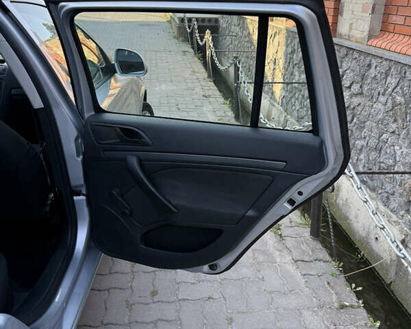 Серый Шкода Октавия, объемом двигателя 1.6 л и пробегом 237 тыс. км за 7899 $, фото 59 на Automoto.ua