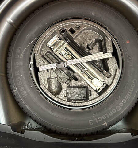 Серый Шкода Октавия, объемом двигателя 1.6 л и пробегом 181 тыс. км за 8877 $, фото 1 на Automoto.ua