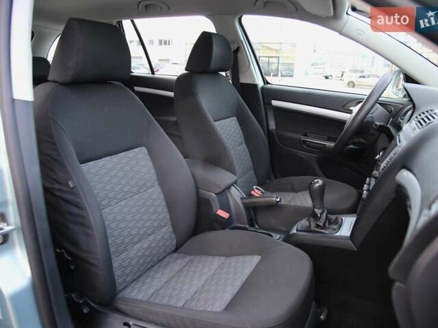 Серый Шкода Октавия, объемом двигателя 1.4 л и пробегом 205 тыс. км за 7900 $, фото 9 на Automoto.ua