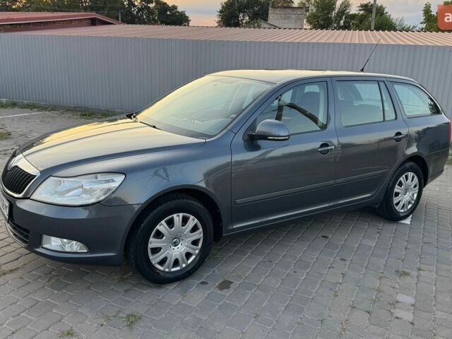 Серый Шкода Октавия, объемом двигателя 1.6 л и пробегом 205 тыс. км за 7450 $, фото 1 на Automoto.ua