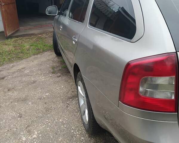 Серый Шкода Октавия, объемом двигателя 1.9 л и пробегом 257 тыс. км за 7500 $, фото 5 на Automoto.ua
