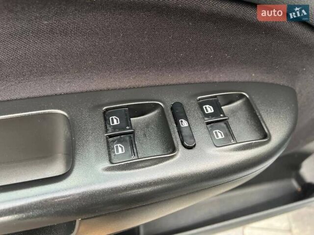 Серый Шкода Октавия, объемом двигателя 1.4 л и пробегом 193 тыс. км за 7599 $, фото 50 на Automoto.ua