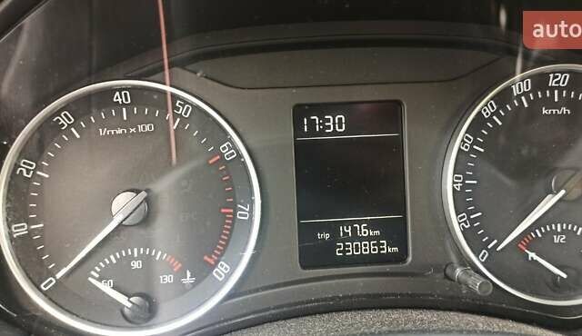 Сірий Шкода Октавія, об'ємом двигуна 1.8 л та пробігом 231 тис. км за 7300 $, фото 3 на Automoto.ua