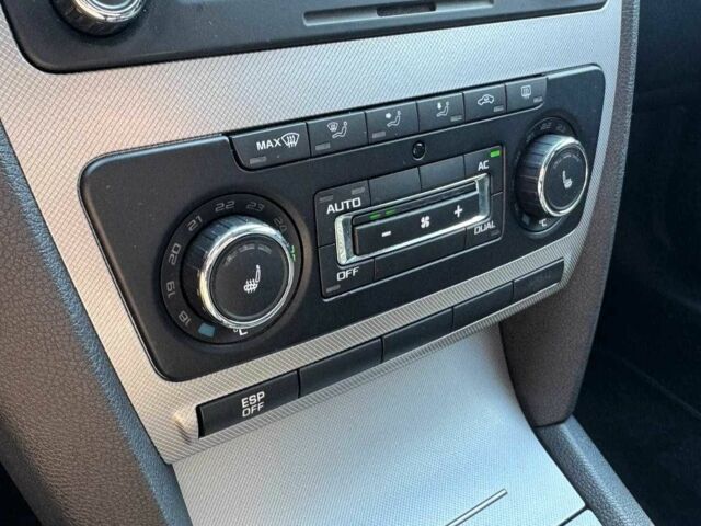 Серый Шкода Октавия, объемом двигателя 1.8 л и пробегом 235 тыс. км за 6990 $, фото 22 на Automoto.ua