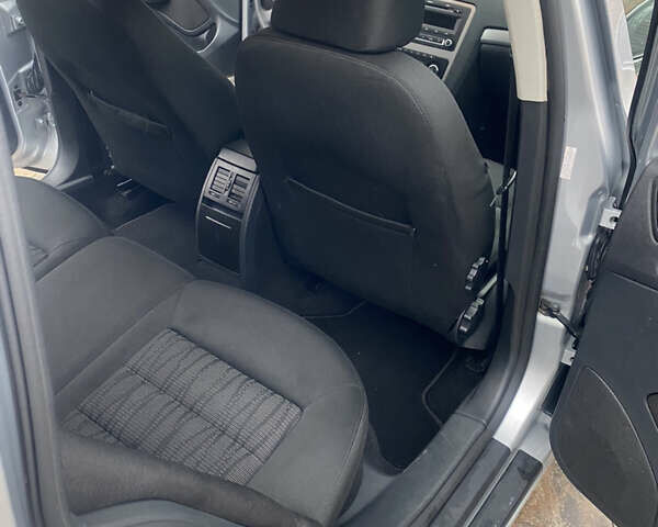 Сірий Шкода Октавія, об'ємом двигуна 1.9 л та пробігом 341 тис. км за 6800 $, фото 20 на Automoto.ua