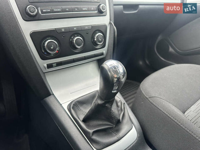 Сірий Шкода Октавія, об'ємом двигуна 1.6 л та пробігом 168 тис. км за 7250 $, фото 25 на Automoto.ua