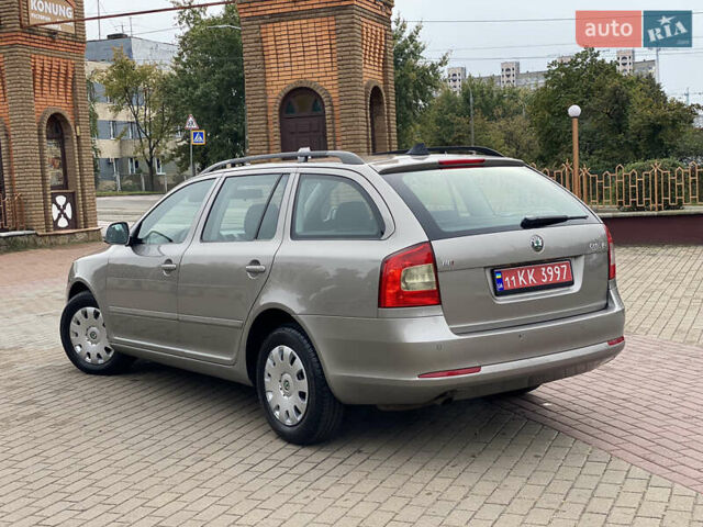 Сірий Шкода Октавія, об'ємом двигуна 1.6 л та пробігом 174 тис. км за 7650 $, фото 29 на Automoto.ua