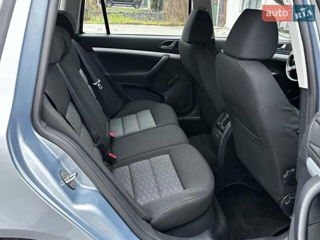 Серый Шкода Октавия, объемом двигателя 1.6 л и пробегом 203 тыс. км за 8099 $, фото 106 на Automoto.ua
