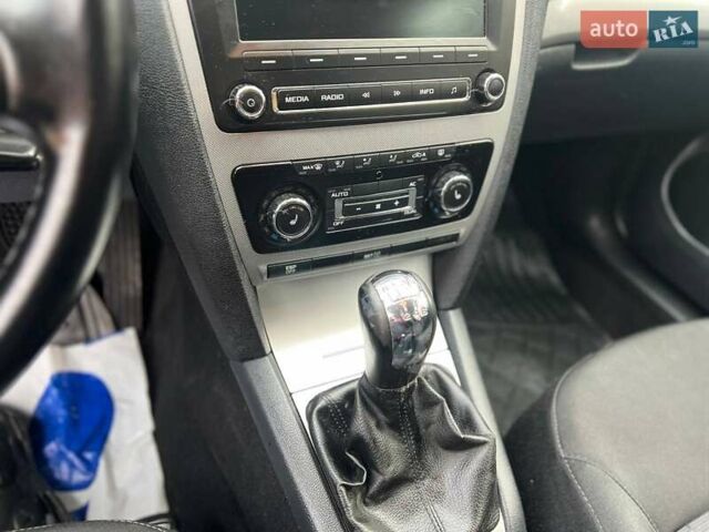 Серый Шкода Октавия, объемом двигателя 1.4 л и пробегом 193 тыс. км за 7599 $, фото 66 на Automoto.ua