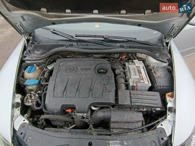 Серый Шкода Октавия, объемом двигателя 1.6 л и пробегом 314 тыс. км за 6999 $, фото 1 на Automoto.ua