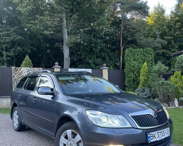Серый Шкода Октавия, объемом двигателя 1.9 л и пробегом 326 тыс. км за 8200 $, фото 1 на Automoto.ua